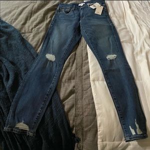 NWT Good American Jeans